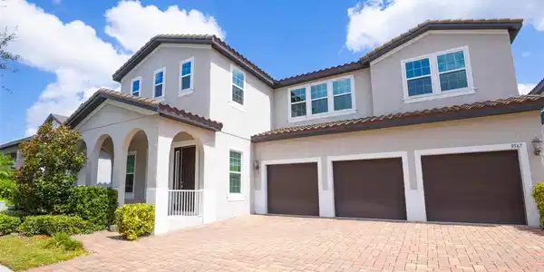 9567 MEADOW HUNT WAY