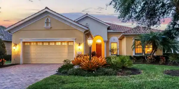 7676 SILVERWOOD