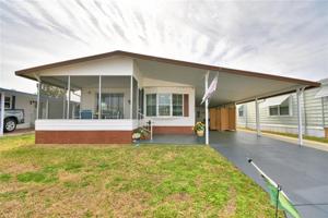 4242 CEDARWOOD