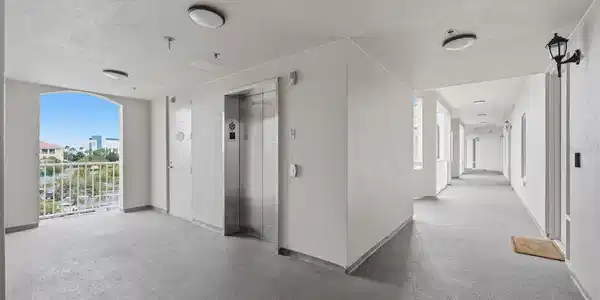 Image 4 Image 4