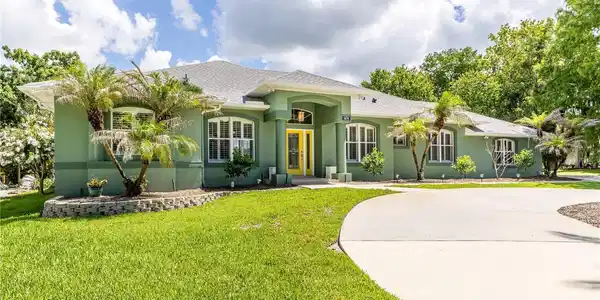 1476 STONE TRAIL