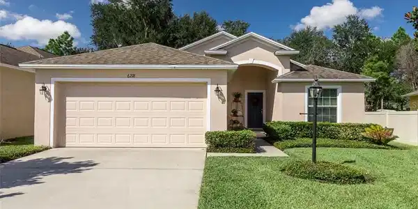 6218 SILVER LEAF LANE