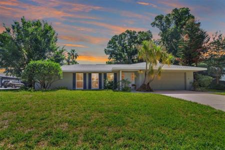 136 LAKE MARIAM ROAD SE