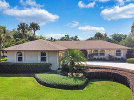 137 N SPRING LAKE DRIVE