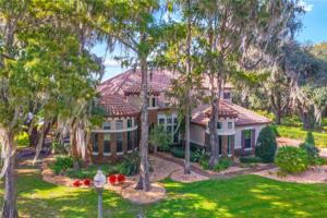 1600 CANOPY OAKS