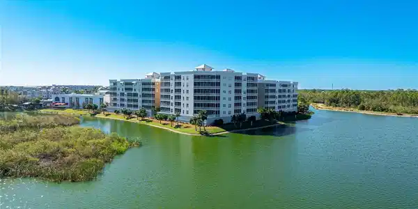10520 BOARDWALK LOOP