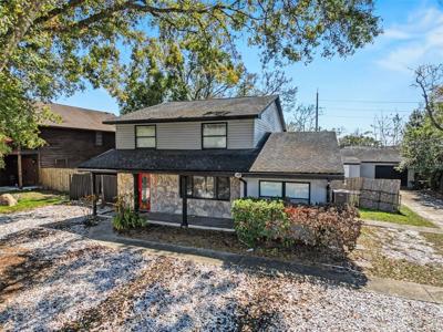 2206 HOWARD LANE