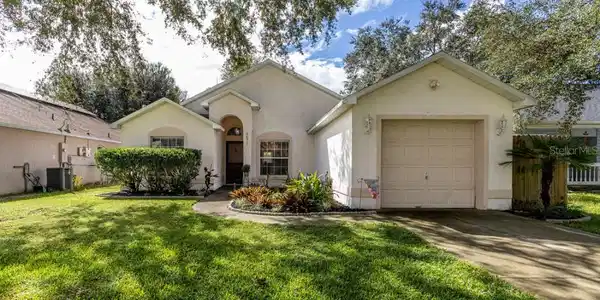 2671 WINCHESTER CIRCLE