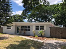 9572 GROVELAND