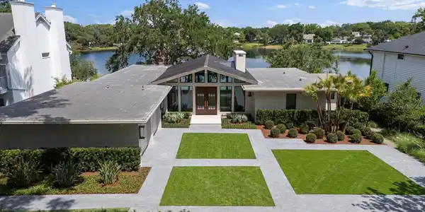 1521 HARRIS CIRCLE