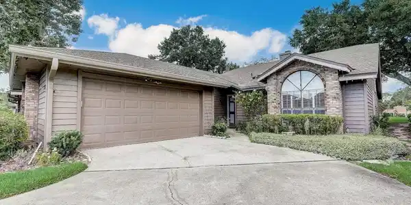 291 W SABAL PALM PLACE
