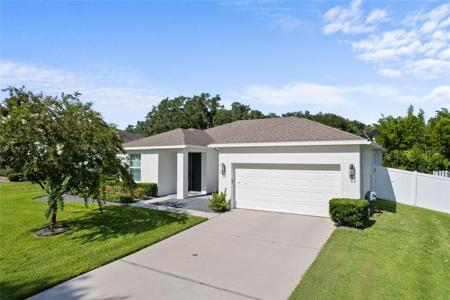 611 LAKE COVE POINTE CIRCLE