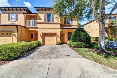 2761 RETREAT VIEW CIRCLE