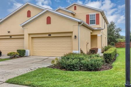 1226 SCARLET OAK LOOP