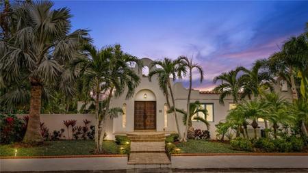 220 14TH AVENUE N