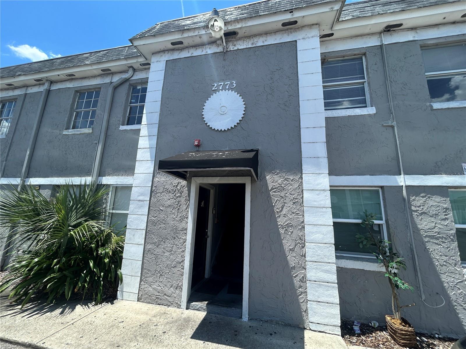 Image 1 Image 1