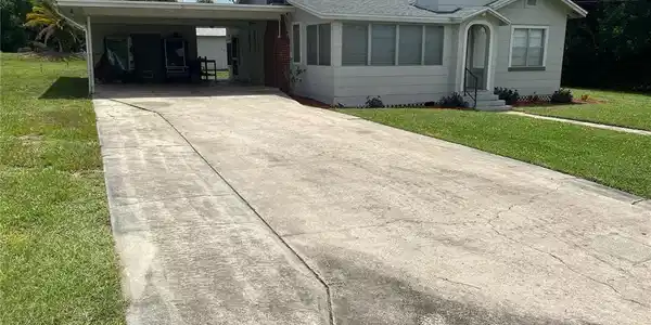 203 LAKE VILLA