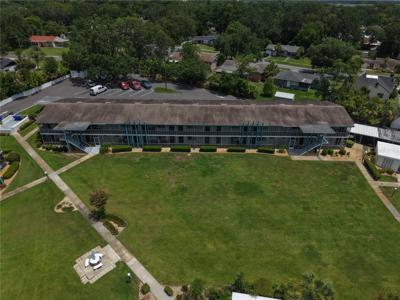 1600 W LAKE PARKER DRIVE
