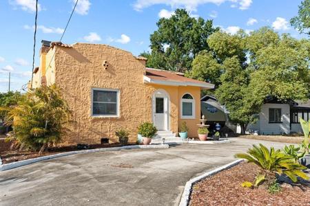 1852 E FERN ROAD