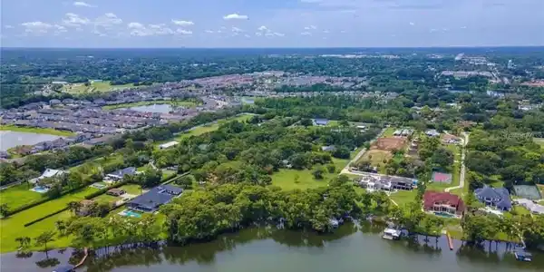 1133 BELLA LAGO COVE