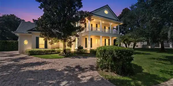 1516 SUNSET POINTE PLACE