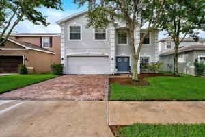 8816 ROYAL ENCLAVE