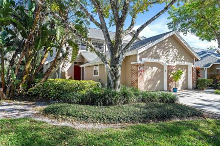 641 MAPLE OAK CIRCLE
