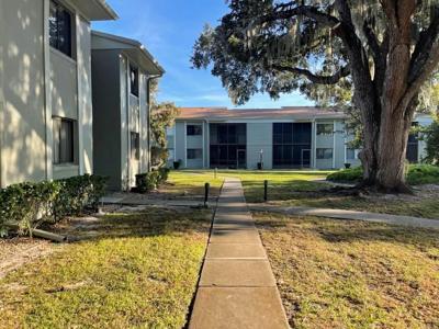 310 NE PALM COAST PARKWAY