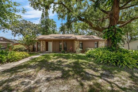525 GARDEN HEIGHTS DRIVE