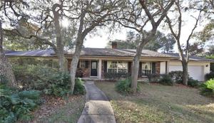119 CRESTWOOD DRIVE