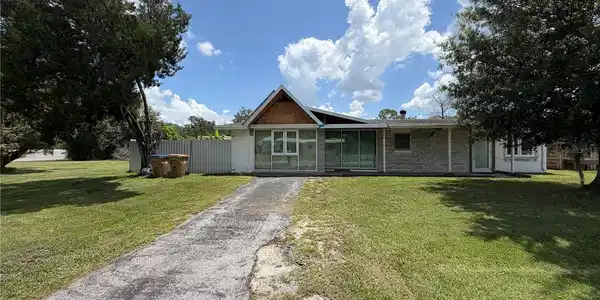 1315 S SHORE DRIVE