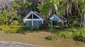 354 W LAKESHORE DRIVE