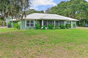 1005 W LAKE MARION RD