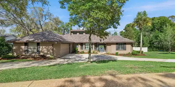 441 WILD OAK CIRCLE