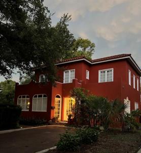 318 VITORIA AVENUE