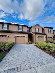 2241 RETREAT VIEW CIRCLE
