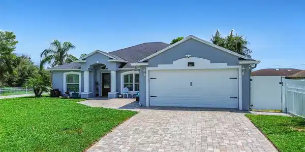 2497 TREEHAVEN DRIVE