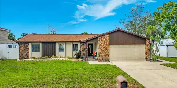 3641 OAK VISTA LANE