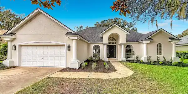 34239 WOODRIDGE LANE