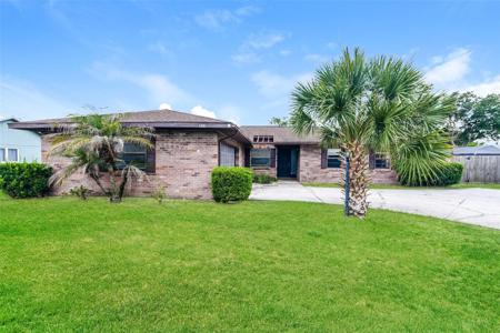 924 S HERON CIRCLE
