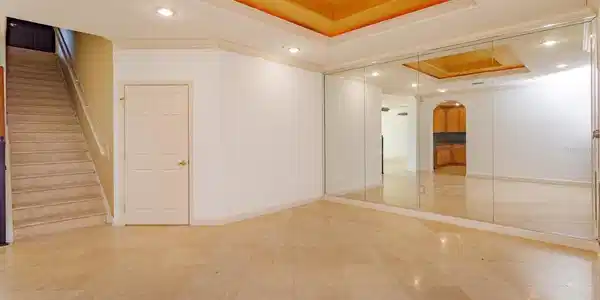 Image 4 Image 4
