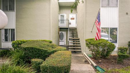 588 BAHIA CIRCLE