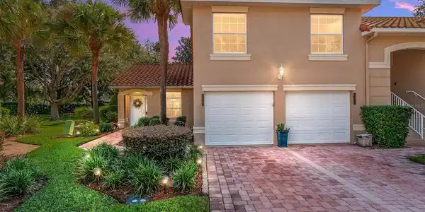 5441 ADMIRAL WAY