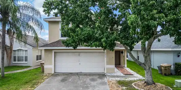 2405 CEDARFIELD LANE
