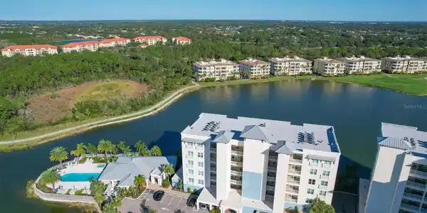 10530 BOARDWALK LOOP