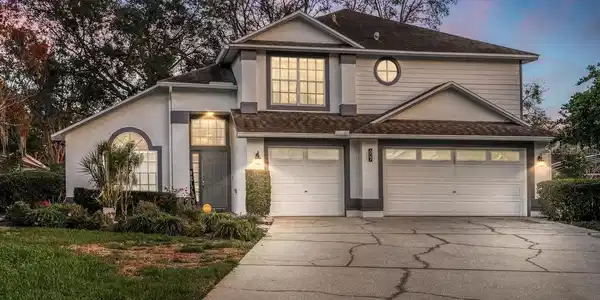 607 GOLDEN DAWN LANE