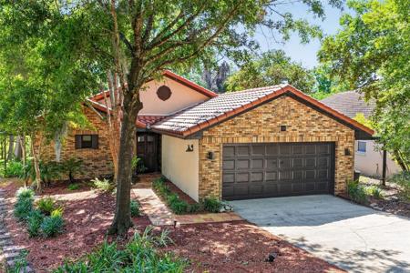 39 FOREST LANE