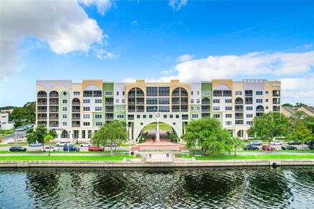 225 W SEMINOLE BOULEVARD