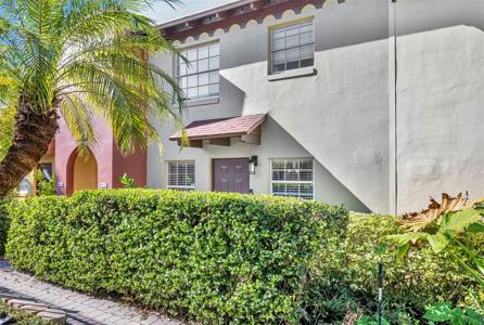 1535 CATHERINE STREET