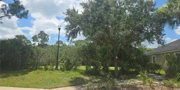4 SANDPIPER COURT